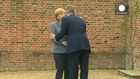 Cameron holds low-profile talks with Merkel
